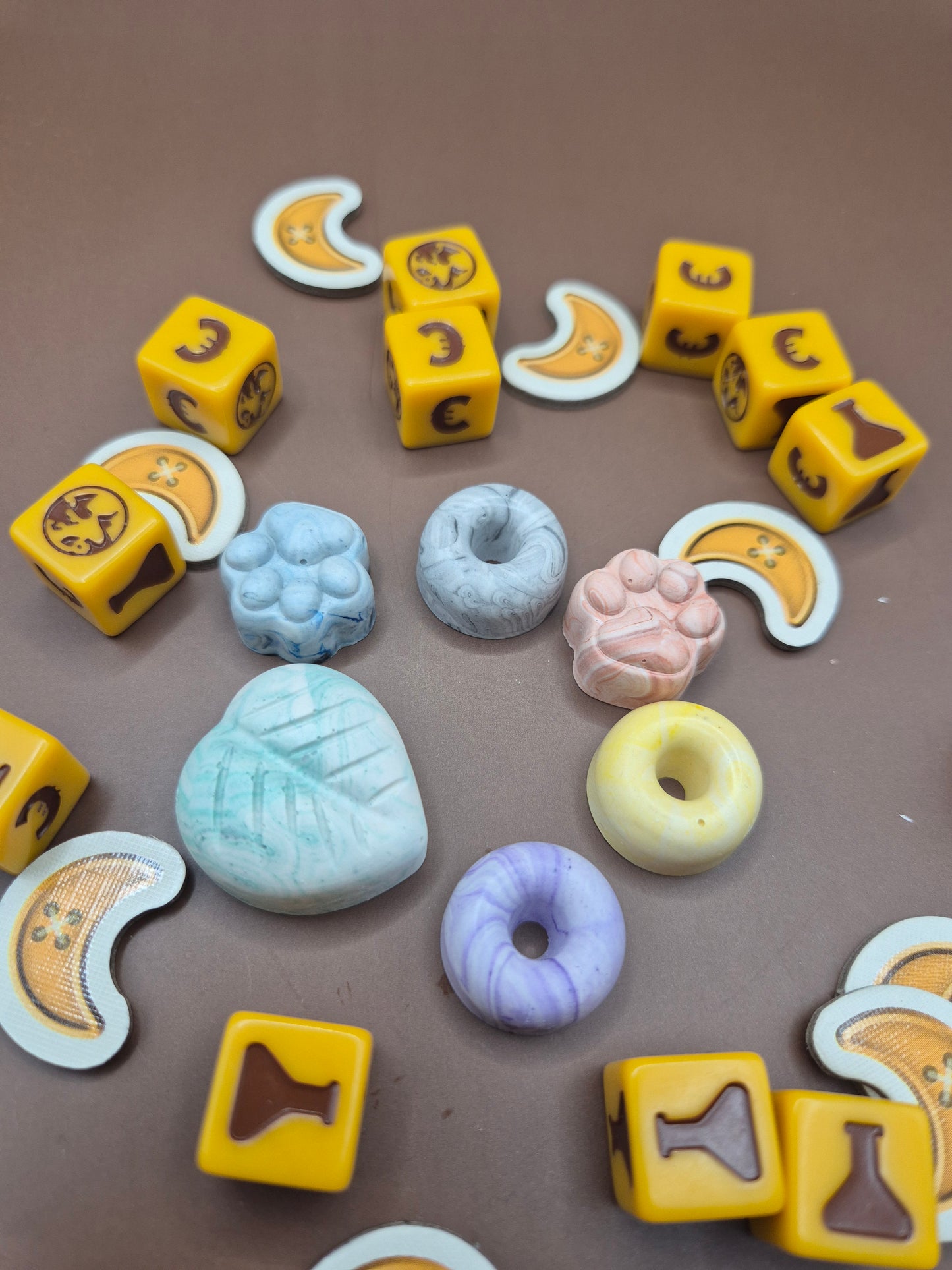 Lot de 6 Jetons Variés